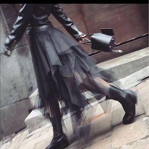 Women black skirt one size